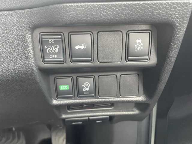 日産 エクストレイル 20Xi 熊本県 2019(平31)年 4.9万km ブリリアントホワイトパール ワンオーナー車/保証書・取説有り/純正SDナビＤＴＶ（MM318D-W）/・CD/DVD/フルセグ/BT/USB/MS/ipod/アラウンドビューカメラ/デジタルインナーミラー/カプロンシート/・シートヒーター/ETC/LEDヘッドライト/パワーバックドア/AUTOHOLD/プロパイロット/・車間距離維持支援/・車線中央維持支援/・ナビリンク機能/・プロパイロットパーキング/エマージェンシーブレーキ/ルーフレール/ウィンカードアミラー/マット/インテリキー/スペアキー×1本