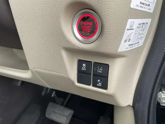 ホンダ Ｎ ＢＯＸ G ホンダセンシング 佐賀県 2019(令1)年 7万km クリスタルブラックパール 純正メモリーナビゲーション/・フルセグTV/CD/DVD/SD/USB/Bluetooth/バックカメラ/ビルトインETC/両側スライドドア/ISOFIX対応/ステアリングリモコン/純正LEDヘッドライト/・オートマチックハイビーム/純正フロアマット/取扱説明書/スペアキー１本/ホンダセンシング/・アダプディブクルーズコントロール/・衝突被害軽減ブレーキ/・先行車発進お知らせ機能/・路外逸脱抑制機能/・標識認識機能