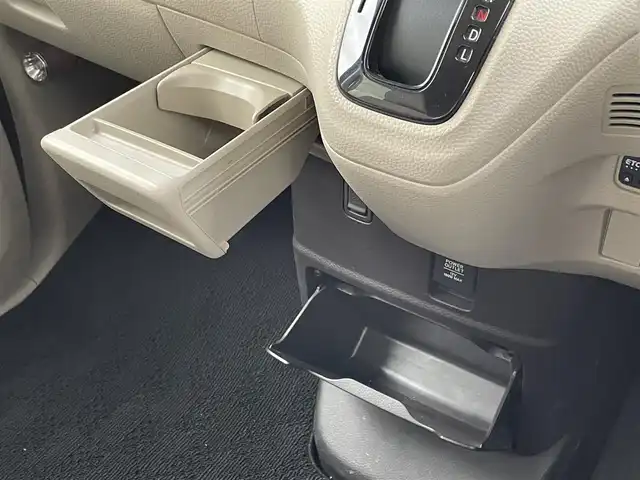 ホンダ Ｎ ＢＯＸ G ホンダセンシング 佐賀県 2019(令1)年 7万km クリスタルブラックパール 純正メモリーナビゲーション/・フルセグTV/CD/DVD/SD/USB/Bluetooth/バックカメラ/ビルトインETC/両側スライドドア/ISOFIX対応/ステアリングリモコン/純正LEDヘッドライト/・オートマチックハイビーム/純正フロアマット/取扱説明書/スペアキー１本/ホンダセンシング/・アダプディブクルーズコントロール/・衝突被害軽減ブレーキ/・先行車発進お知らせ機能/・路外逸脱抑制機能/・標識認識機能