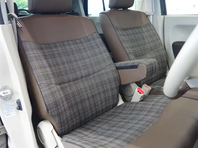 スズキ ラパン ＬＣ X 静岡県 2022(令4)年 1.7万km フォーンベージュメタリック/アーバンブラウン 2トーン ワンオーナー／禁煙車/走行距離17千キロ/フォーンベージュメタリック／アーバンブラウン　2トーン/スズキセーフティサポート/　・デュアルカメラブレーキサポート/　・誤発進抑制機能/　・車線逸脱抑制機能/　・ふらつき警報/　・先行車発進のお知らせ/　・ハイビームアシスト/　・標識認識機能/　・後退時ブレーキサポート/　・後方誤発進抑制機能/　・リアパーキングセンサー/メーカー純正ディスプレイオーディオ/　AM.FM/BT/USB/ミラキャスト/バックカメラ/ビルトインETC/革巻きステアリング/ステアリングリモコン/純正前後ドライブレコーダー/ハーフレザーシート/前席シートヒーター/プッシュスタート／スマートキー/純正ドアバイザー／フロアマット/取扱説明書／保証書