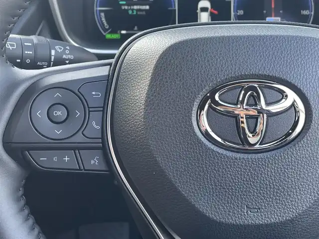 トヨタ カローラ クロス ハイブリッド Z 福岡県 2024(令6)年 0.1万km プラチナホワイトパールマイカ ワンオーナー/純正メーカーナビ/（Bluetooth対応/フルセグTV/AM/FM）/サンルーフ/レーダークルーズコントロール/ブラインドスポットモニター/360度カメラ/バックカメラ/前席シートヒーター/置くだけ充電/パワーバックドア/ルーフレール/ビルトインETC/純正フロアマット/純正アルミホイール/プッシュスタート/ハーフレザー/保証書/取扱説明書/スペアキー/スマートキー