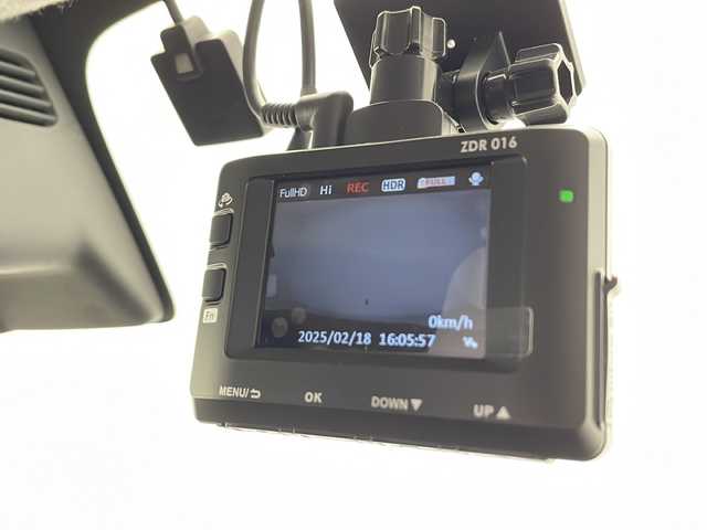 スズキ ソリオ HV MZ 千葉県 2021(令3)年 2.3万km スピーディーブルーM 1オーナー/デュアルカメラブレーキサポート/レーンキープアシスト/レーダークルーズコントロール/コーナーセンサー(前後)/ヘッドアップディスプレイ/純正メーカーナビ/　フルセグ/BT/DVD/CD/カープレイ/USB/全方位カメラ/ステアリングスイッチ/ETC/ドライブレコーダー(前後)/両側パワースライドドア/アイドリングストップ/シートヒーター(D/N席)/プッシュスタート/スペアキー/プッシュスタート/LEDヘッドライト/オートライト/オートハイビーム/フォグライト/電動格納/ウィンカーミラー/純正フロアマット/ドアバイザー/サーキュレーター/保証書/取扱説明書