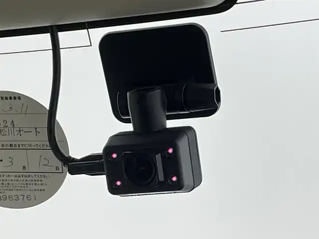 ホンダ Ｎ ＢＯＸ G ホンダセンシング 道央・札幌 2020(令2)年 5.1万km ルナシルバーM ・ワンオーナー/・４WD/・社外ナビ/・バックカメラ/・ビルトインETC/・前後ドラレコ/・ホンダセンシング/・レーダークルーズコントロール/・レーンキープアシスト/・オートハイビーム/・クリアランスソナー/・前席シートヒーター/・両側スライドドア/・LEDヘッドライト/・オートライト/・プッシュスタート/・スマートキー/・フロアマット/・ドアバイザー/・保証書/・取説