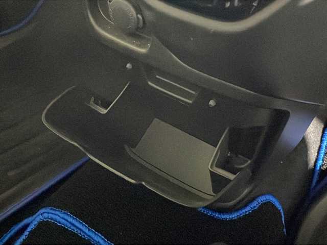 スズキ ソリオ HV MZ 沖縄県 2021(令3)年 2.9万km スピーディーブルーM 禁煙車　/ワンオーナー　/純正９インチナビ　TVキャンセラー付き/（フルセグＴＶ　ＣＤ　ＤＶＤ　Ｂｌｕｅｔｏｏｔｈ）/全方位カメラ　/ＨＵＤ（ヘッドアップディスプレイ）/デュアルブレーキサポート　/コーナーセンサー/両側パワースライドドア　/全方位ドライブレコーダー　/ビルトインＥＴＣ/クルーズコントロール/ステアリングスイッチ/革調シートカバー/投影ドアカーテシランプ