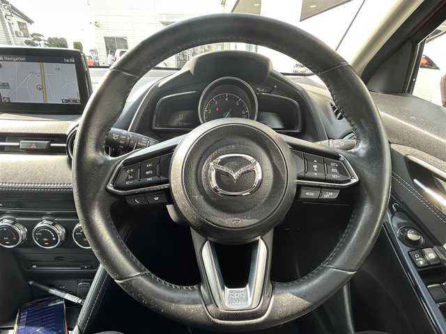 マツダ デミオ XD ツーリング 埼玉県 2016(平28)年 5.9万km ソウルレッドプレミアムメタリック 登録時走行距離58384km/ワンオーナ/クルコン/ETC/PS/PW/AAC/アイドリングストップ/バックカメラ/フルセグテレビ/ＵＳＢ/純正アルミ/ベンチシート/コーナーセンサー/オートライト/ＬＥＤライト