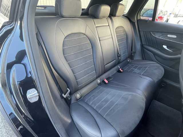 メルセデス・ベンツ ＧＬＣ２２０ d 4マチック AMGライン 大阪府 2020(令2)年 7.9万km オブシディアンブラック ワンオーナー/純正１０．３インチナビ/（フルセグ／ＢＴ）/サンルーフ/レーダークルーズコントロール/全方位モニター/ブラインドスポットモニター/パドルシフト/コーナーセンサー/衝突軽減システム/レーンキープアシスト/電動リアゲート/ハーフレザー（ブラック）/前席パワーシート/前席メモリーシート/全席シートヒーター/前後ドライブレコーダー/ETC2.0/純正19インチAW/保証書/取り扱い説明書/スペアキー
