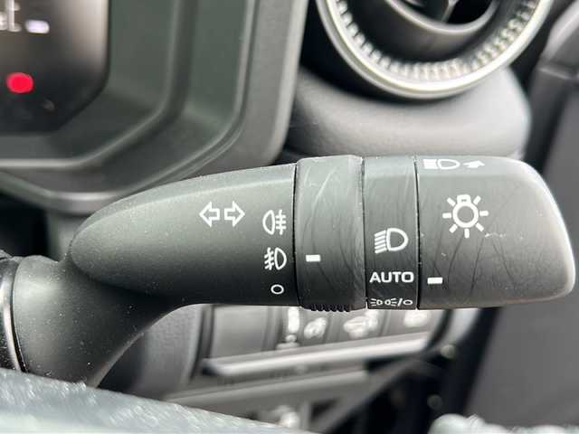 トヨタ ランドクルーザー ２５０ VX 茨城県 2024(令6)年 1.1万km ブラック ワンオーナー/サンルーフ/12.3インチディスプレイオーディオ＆ナビ機能有/(BT・ラジオ再生・Applecarplay)/レーダークルーズコントロール/レーンアシスト/プリクラッシュセーフティ/本革レザーシート/シートベンチレーション/パワーシート/アラウンドビューカメラ/ビルトインETC/ドライブレコーダー/オートライト/LEDヘッドライト/純正18inアルミホイール/フロアマット/スマートキー/スペアキー/取扱説明書/保証書