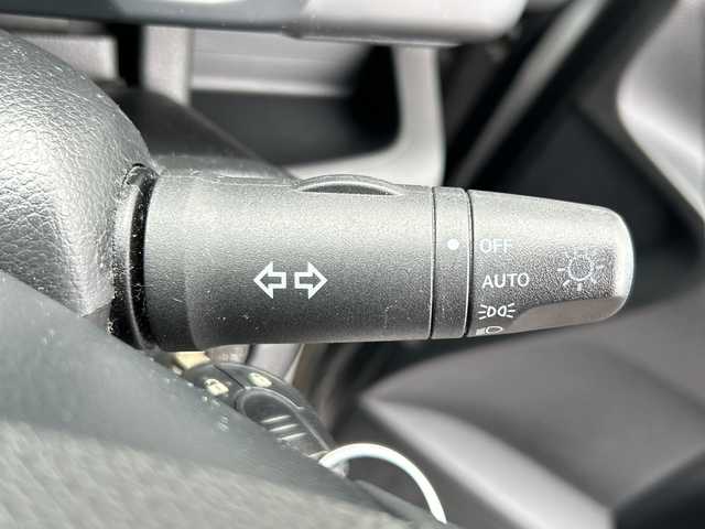 日産 セレナ 20S 秋田県 2009(平21)年 17.1万km ブリリアントシルバー ・リモコンキー/・バックカメラ/・ＥＴＣ/・オートライト/・純正メモリナビ/　ＣＤ，ＤＶＤ再生機能有/・両側スライドドア/・３列シート/・ＣＬＥＡＮ　ＩＯＮ/・純正フロアマット/・オートエアコン/・ドアバイザー/・リモコンキー/・夏タイヤ積込