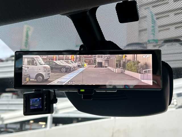 日産 セレナ ハイウェイスター V 広島県 2023(令5)年 2.8万km プリズムホワイト 禁煙/エマージェンシーブレーキ/車線逸脱警報/プロパイロット/ふらつき警報/踏み間違え防止/標識認識/先行車発進告知/コーナーセンサー/BSW/純正９型ナビ（MM222D-L）/・フルセグ/Bluetooth/SD/アラウンドビューモニター/純正フリップダウンモニター/両側パワースライドドア/革巻きステアリング/パドルシフト/LEDヘッドライト/フォグランプ/オートライト/電動パーキングブレーキ/オートホールド/ヘッドライトレベライザー/スマートキー/プッシュスタート/スペアキー/ドライブレコーダー（DC-XR2）/ETC/純正１６インチアルミホイール