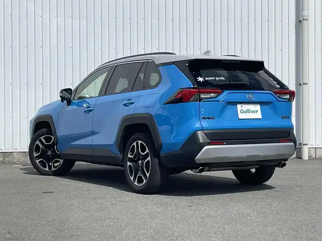 トヨタ ＲＡＶ４ アドベンチャー 福岡県 2019(令1)年 2.8万km アッシュグレーメタリック/シアンメタリック ルーフレール/黒革シート/純正ナビ（ＮＳＣＮ－Ｗ６８）/バックカメラ/衝突軽減/レーダークルーズコントロール/パワーシート/スマートキー/プッシュスタート/レーンアシスト/ＥＴＣ/純正１９インチアルミ