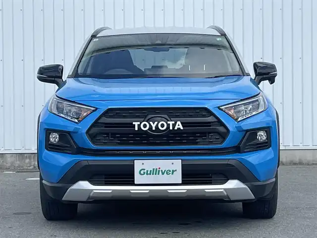 トヨタ ＲＡＶ４ アドベンチャー 福岡県 2019(令1)年 2.8万km アッシュグレーメタリック/シアンメタリック ルーフレール/黒革シート/純正ナビ（ＮＳＣＮ－Ｗ６８）/バックカメラ/衝突軽減/レーダークルーズコントロール/パワーシート/スマートキー/プッシュスタート/レーンアシスト/ＥＴＣ/純正１９インチアルミ