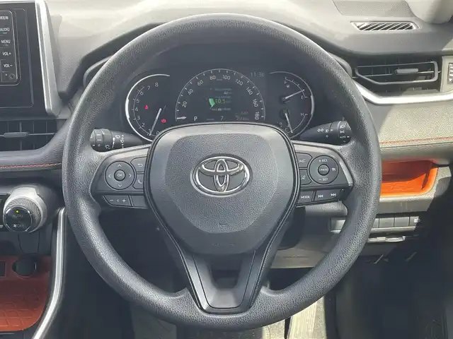 トヨタ ＲＡＶ４ アドベンチャー 福岡県 2019(令1)年 2.8万km アッシュグレーメタリック/シアンメタリック ルーフレール/黒革シート/純正ナビ（ＮＳＣＮ－Ｗ６８）/バックカメラ/衝突軽減/レーダークルーズコントロール/パワーシート/スマートキー/プッシュスタート/レーンアシスト/ＥＴＣ/純正１９インチアルミ