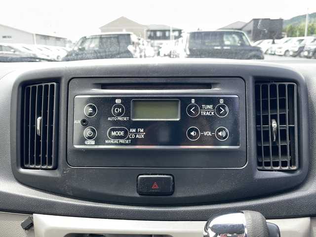 ダイハツ ミラ イース Xf スマートセレクションSA 岩手県 2014(平26)年 5万km ブライトシルバーメタリック AM/FM/CD/純正オーディオ/ABS/衝突被害軽減ブレーキ/横滑り防止装置/アイドリングストップ/電動格納ミラー/純正ホイールキャップ/純正フロアマット/純正ドアバイザー/保証書/取扱説明書