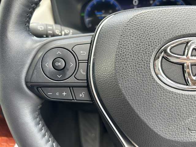 トヨタ ＲＡＶ４ アドベンチャー 埼玉県 2023(令5)年 2.7万km アーバンカーキ サンルーフ/4WD/純正ディスプレイオーディオ/（フルセグTV/AM/FM/Miracast/BT）/トヨタセーフティーセンス/・オートマチックハイビーム/・レーダークルーズコントロール/・レーンキープアシスト/バックカメラ/フロントカメラ/アラウンドビューモニター/電動リアゲート/ビルドインETC2.0/BSM/コーナーセンサー前後/MTモード付AT/D席メモリー付きパワーシート/前席エアーシート/純正フロアマット/純正17インチAW（4本車載）/横滑り防止/革巻きステアリング/ステアリングヒーター/ステアリングスイッチ/電子パーキング/電格格納ミラー/Pスタート/スマートキー１本/車両/ナビ取扱説明書/保証書