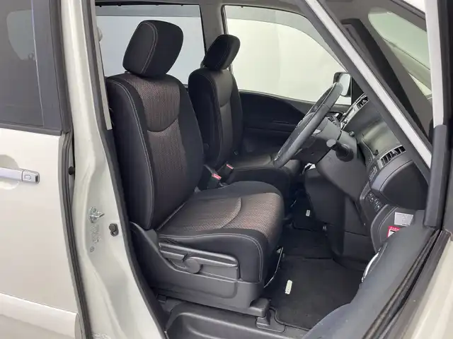 日産 セレナ ハイウェイS S HV Aセーフ 新潟県 2014(平26)年 6万km ブリリアントホワイトパール 衝突被害軽減システム/レーンキープアシスト　/フルセグＴＶ　/クルコン　/純正メモリ　/ドラレコ　/Ｂｌｕｅｔｏｏｔｈ接続　/ＵＳＢ入力端子　/ビルトインＥＴＣ　/純正フロアマット　/両側パワスラ　/純正アルミ　/保証書/取扱説明書