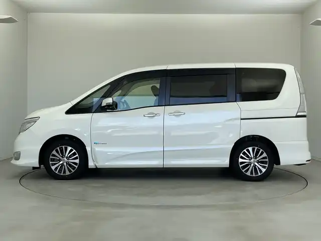 日産 セレナ ハイウェイS S HV Aセーフ 新潟県 2014(平26)年 6万km ブリリアントホワイトパール 衝突被害軽減システム/レーンキープアシスト　/フルセグＴＶ　/クルコン　/純正メモリ　/ドラレコ　/Ｂｌｕｅｔｏｏｔｈ接続　/ＵＳＢ入力端子　/ビルトインＥＴＣ　/純正フロアマット　/両側パワスラ　/純正アルミ　/保証書/取扱説明書