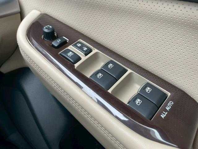 スバル アウトバック リミテッド 岩手県 2015(平27)年 5.1万km プラチナムグレーM 純正ナビ　Ｂｌｕｅｔｏｏｔｈ／ＣＤ／ＤＶＤ　/バックカメラ　/ＢＳＭ　/ＥＴＣ　/サンルーフ　/レーダークルーズコントロール　/電動リアゲート　/アイドリングストップ　/シートメモリー/ヒルスタートアシスト/アイサイト