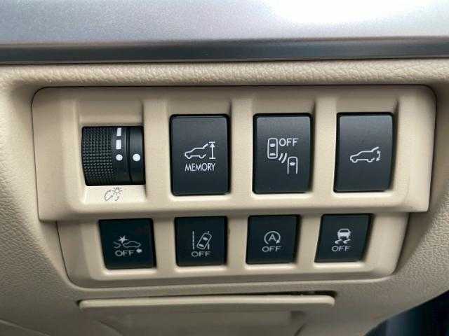 スバル アウトバック リミテッド 岩手県 2015(平27)年 5.1万km プラチナムグレーM 純正ナビ　Ｂｌｕｅｔｏｏｔｈ／ＣＤ／ＤＶＤ　/バックカメラ　/ＢＳＭ　/ＥＴＣ　/サンルーフ　/レーダークルーズコントロール　/電動リアゲート　/アイドリングストップ　/シートメモリー/ヒルスタートアシスト/アイサイト