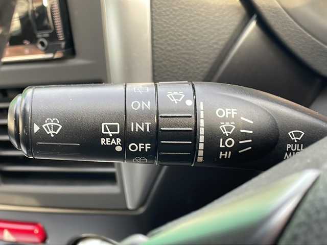 スバル インプレッサ ＷＲＸ STi 青森県 2011(平23)年 9.2万km サテンホワイトパール 4WD・ターボ/社外オーディオ/アルカンターラ/革コンビシート/運転席パワーシート/ETC/前後ドライブレコーダー/純正フロアマット/プッシュスタート/スマートキー/HIDヘッドライト/フォグランプ/OP BBS製純正18インチアルミ