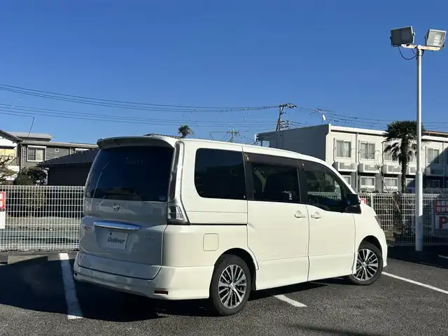 日産 セレナ