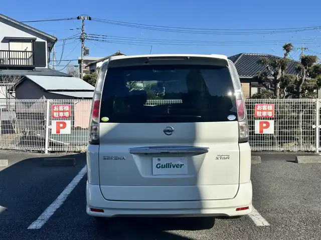 日産 セレナ