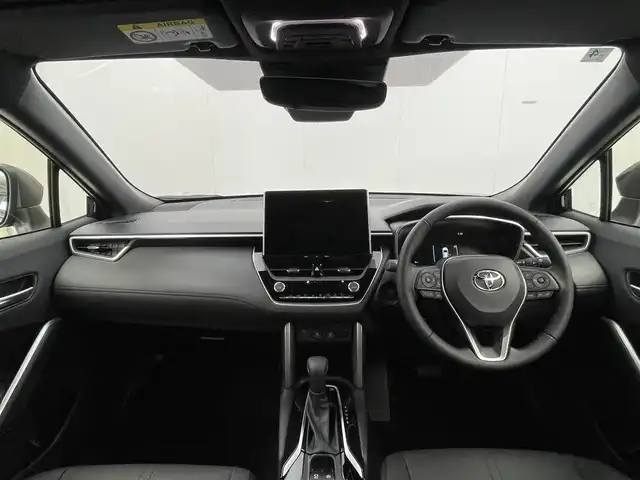 トヨタ カローラ クロス ハイブリッド Z 茨城県 2025(令7)年 0.1万km未満 アティチュードブラックマイカ 登録済未使用車/純正10.5インチDA/バックカメラ/フルセグ/パノラマルーフ/衝突被害軽減ブレーキ/車線逸脱抑制装置/レーダークルーズコントロール/オートマチックハイビーム/クリアランスソナー/ETC2.0/ドラレコ/シートヒーター/純正18インチAW/LEDヘッドライト/スマートキー