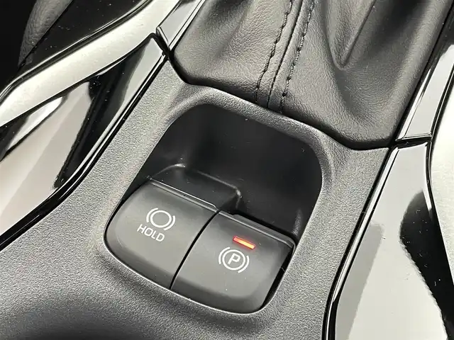 トヨタ カローラ クロス ハイブリッド Z 茨城県 2025(令7)年 0.1万km未満 アティチュードブラックマイカ 登録済未使用車/純正10.5インチDA/バックカメラ/フルセグ/パノラマルーフ/衝突被害軽減ブレーキ/車線逸脱抑制装置/レーダークルーズコントロール/オートマチックハイビーム/クリアランスソナー/ETC2.0/ドラレコ/シートヒーター/純正18インチAW/LEDヘッドライト/スマートキー