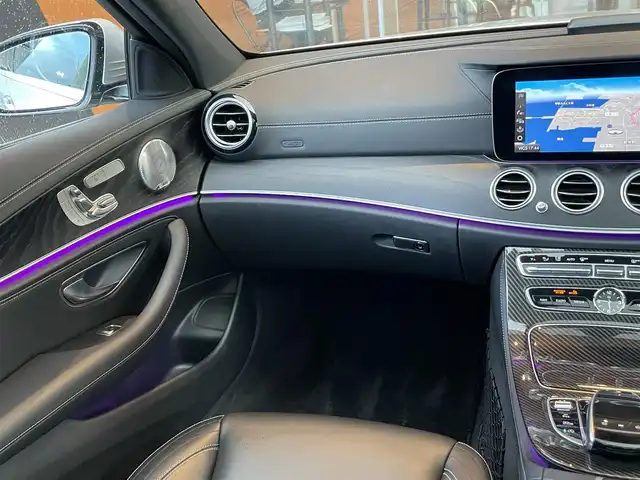 メルセデス・ベンツ Ｅ２５０ アバンギャルド スポーツ 鹿児島県 2016(平28)年 3.8万km イリジウムシルバー パノラミックスライディングルーフ/黒レザーシート/ブルメスターサウンドシステム/LEDヘッドライト/純正HDDナビ/フルセグテレビ/バックカメラ/アイドリングストップ/プッシュスタート/ETC