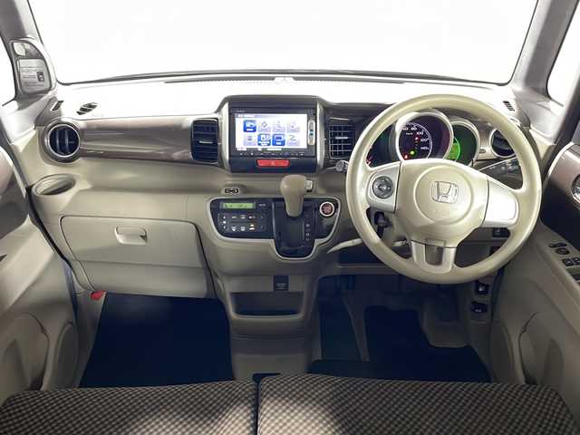 ホンダ Ｎ ＢＯＸ G Lパッケージ 沖縄県 2014(平26)年 5.6万km プレミアムブロンズパール 禁煙車　/純正７インチナビ/【ＣＤ／ＤＶＤ／ＡＭ／ＦＭ／ＢＴ／ワンセグＴＶ】　/片側パワースライドドア　/電動格納ミラー　/横滑り防止装置　/盗難防止装置　/１４インチ純正アルミ/純正フロアマット　/スマートキー