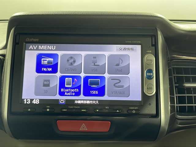 ホンダ Ｎ ＢＯＸ G Lパッケージ 沖縄県 2014(平26)年 5.6万km プレミアムブロンズパール 禁煙車　/純正７インチナビ/【ＣＤ／ＤＶＤ／ＡＭ／ＦＭ／ＢＴ／ワンセグＴＶ】　/片側パワースライドドア　/電動格納ミラー　/横滑り防止装置　/盗難防止装置　/１４インチ純正アルミ/純正フロアマット　/スマートキー