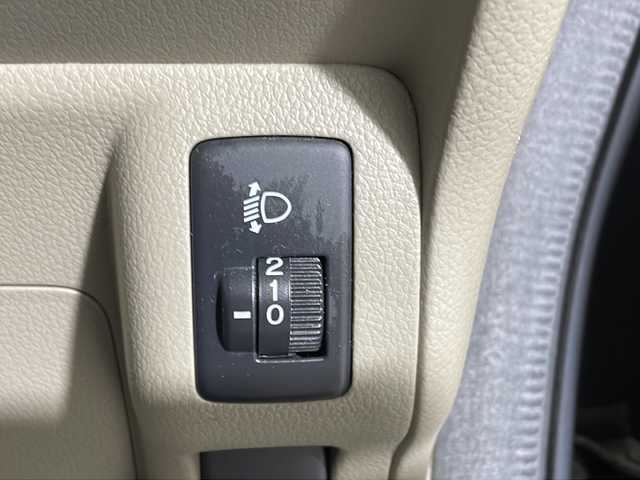 ホンダ Ｎ ＢＯＸ G Lパッケージ 沖縄県 2014(平26)年 5.6万km プレミアムブロンズパール 禁煙車　/純正７インチナビ/【ＣＤ／ＤＶＤ／ＡＭ／ＦＭ／ＢＴ／ワンセグＴＶ】　/片側パワースライドドア　/電動格納ミラー　/横滑り防止装置　/盗難防止装置　/１４インチ純正アルミ/純正フロアマット　/スマートキー