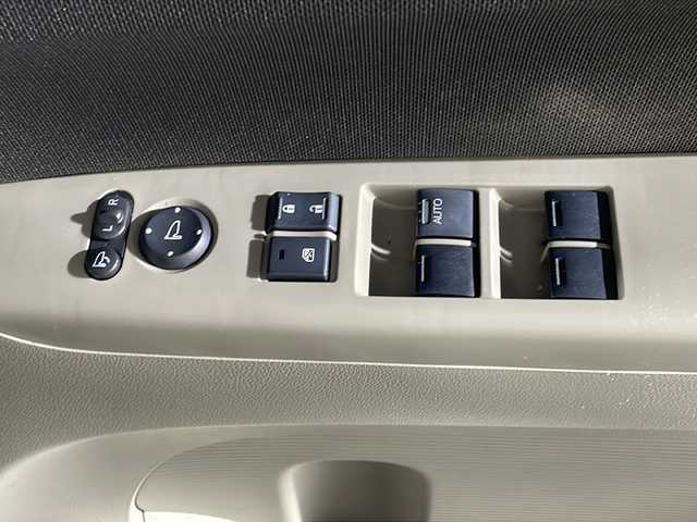 ホンダ Ｎ ＢＯＸ G Lパッケージ 沖縄県 2014(平26)年 5.6万km プレミアムブロンズパール 禁煙車　/純正７インチナビ/【ＣＤ／ＤＶＤ／ＡＭ／ＦＭ／ＢＴ／ワンセグＴＶ】　/片側パワースライドドア　/電動格納ミラー　/横滑り防止装置　/盗難防止装置　/１４インチ純正アルミ/純正フロアマット　/スマートキー