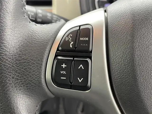 スズキ ハスラー J 群馬県 2019(令1)年 7.1万km ピュアホワイトパール/ブラック2トーン 禁煙車　純正8型ナビ　全方位カメラ　Bluetooth　フルセグ　前後ドライブレコーダー　ETC　シートヒーター　オートライト　横滑り防止装置　アイドリングストップ　衝突軽減システム　オートエアコン
