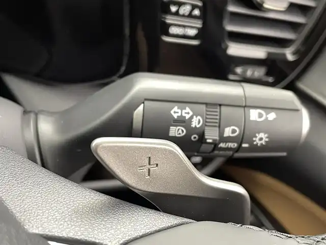 レクサス ＮＸ 250 バージョンL 熊本県 2023(令5)年 2.8万km グラファイトブラックガラスフレーク ワンオーナー　/純正14インチディスプレイオーディオ（ＡｐｐｌＣａｒＰｌａｙ・ＡｎｄｒｏｉｄＡｕｔｏ・ＢＴ・フルセグ・ＵＳＢ）/アラウンドビューモニター　/レクサスセーフティシステム/・プリクラッシュセーフティ/・プロアクティブドライビングアシスト/・レーンキープアシスト/・ロードサインアシスト/・ブラインドスポットモニター/・リアクロストラフィックアラート/・アダブティブクルーズコントロール/・先行車発進お知らせ機能/・オートハイビーム/横滑り防止/全席シートヒーター　/前席エアーシート　/前後クリアランスソナー/パワーバックドア/ステアリングヒーター/ヘッドアップディスプレイ/レザーシート/純正フロアマット/純正２０インチAW/オートライト/オートマチックハイビーム/フォグライト/スマートキー/プッシュスタート/スペアキー1本