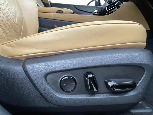 レクサス ＮＸ 250 バージョンL 熊本県 2023(令5)年 2.8万km グラファイトブラックガラスフレーク ワンオーナー　/純正14インチディスプレイオーディオ（ＡｐｐｌＣａｒＰｌａｙ・ＡｎｄｒｏｉｄＡｕｔｏ・ＢＴ・フルセグ・ＵＳＢ）/アラウンドビューモニター　/レクサスセーフティシステム/・プリクラッシュセーフティ/・プロアクティブドライビングアシスト/・レーンキープアシスト/・ロードサインアシスト/・ブラインドスポットモニター/・リアクロストラフィックアラート/・アダブティブクルーズコントロール/・先行車発進お知らせ機能/・オートハイビーム/横滑り防止/全席シートヒーター　/前席エアーシート　/前後クリアランスソナー/パワーバックドア/ステアリングヒーター/ヘッドアップディスプレイ/レザーシート/純正フロアマット/純正２０インチAW/オートライト/オートマチックハイビーム/フォグライト/スマートキー/プッシュスタート/スペアキー1本