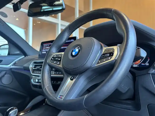 ＢＭＷ ＢＭＷ Ｘ４ xDrive 20d Mスポーツ 宮城県 2023(令5)年 2.2万km 青 ワンオーナー/アクティブクルーズコントロール/レーンキープアシスト/レーンチェンジアシスト/パノラマガラスサンルーフ/harmon/kardonサウンドシステム/ヘッドアップディスプレイ/iDriveナビゲーションシステム/フルセグTV/トップビューカメラ/ブラックレザーシート/全席シートヒーター/メモリ機能付きパワーシート/ステアリングヒーター/LEDヘッドライト/オートライト/アンビエントライト/置くだけ充電機能/純正19インチAW/コンフォートアクセス/パワーバックドア