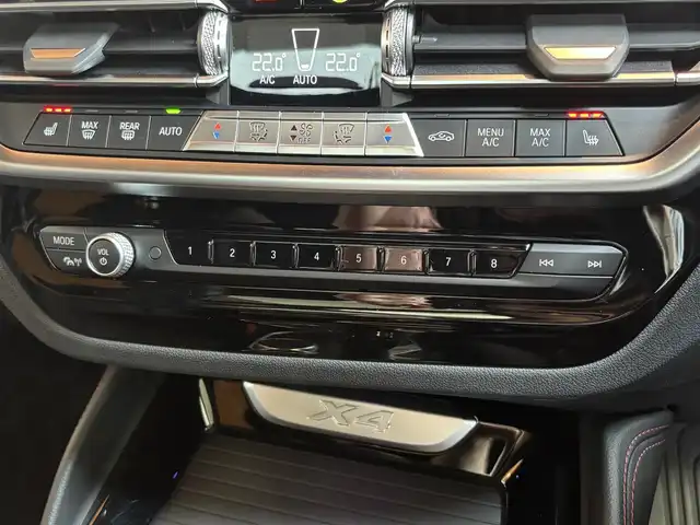 ＢＭＷ ＢＭＷ Ｘ４ xDrive 20d Mスポーツ 宮城県 2023(令5)年 2.2万km 青 ワンオーナー/アクティブクルーズコントロール/レーンキープアシスト/レーンチェンジアシスト/パノラマガラスサンルーフ/harmon/kardonサウンドシステム/ヘッドアップディスプレイ/iDriveナビゲーションシステム/フルセグTV/トップビューカメラ/ブラックレザーシート/全席シートヒーター/メモリ機能付きパワーシート/ステアリングヒーター/LEDヘッドライト/オートライト/アンビエントライト/置くだけ充電機能/純正19インチAW/コンフォートアクセス/パワーバックドア