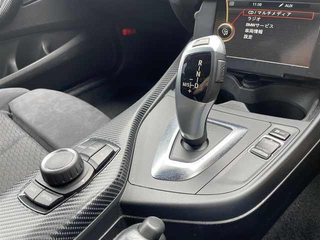 ＢＭＷ １１６ｉ Mスポーツ 大阪府 2012(平24)年 15.7万km 白 純正ナビ/プッシュスタート/スマートキー/ETC