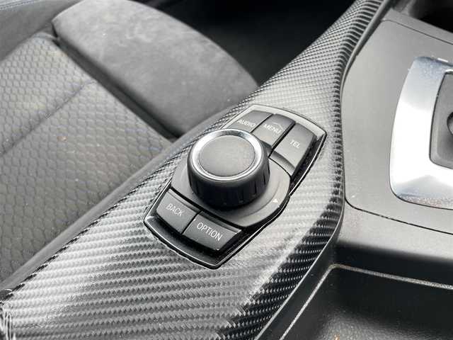 ＢＭＷ １１６ｉ Mスポーツ 大阪府 2012(平24)年 15.7万km 白 純正ナビ/プッシュスタート/スマートキー/ETC