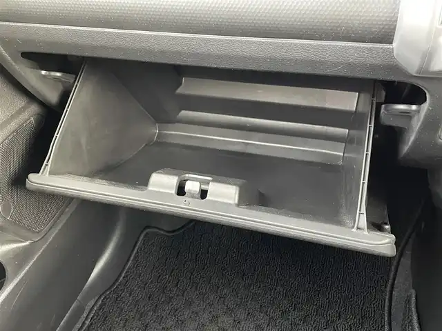 スズキ クロスビー HYBRID MZ 道央・札幌 2023(令5)年 7.9万km プレミアムシルバーメタリック ドラレコ　/LEDライト　/ダウンヒルアシスト　/TYPE-C充電　/ドアハンドルプロテクター　/プッシュスタート　/スマートキー　/スペアキー×２　/積込社外AWタイヤ（サマー４本、スタッドレス４本）/ステアリングスイッチ/パーキングセンサー/レーンキープアシスト/プリクラッシュセーフティー/ACC/パドルシフト/オートライト/電動格納ミラー/シートヒーター(D/N)/イモビライザー/CD/DVD/SD/USB/Bluetooth/フルセグ/FM/AM/ベースキャリア/SNOWモード/SPORTモード