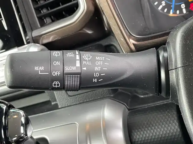 スズキ クロスビー HYBRID MZ 道央・札幌 2023(令5)年 7.9万km プレミアムシルバーメタリック ドラレコ　/LEDライト　/ダウンヒルアシスト　/TYPE-C充電　/ドアハンドルプロテクター　/プッシュスタート　/スマートキー　/スペアキー×２　/積込社外AWタイヤ（サマー４本、スタッドレス４本）/ステアリングスイッチ/パーキングセンサー/レーンキープアシスト/プリクラッシュセーフティー/ACC/パドルシフト/オートライト/電動格納ミラー/シートヒーター(D/N)/イモビライザー/CD/DVD/SD/USB/Bluetooth/フルセグ/FM/AM/ベースキャリア/SNOWモード/SPORTモード