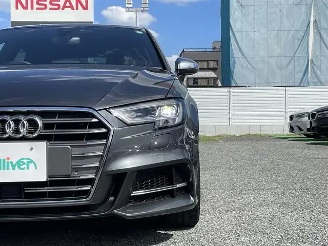 アウディ Ｓ３ スポーツバック 兵庫県 2017(平29)年 1.4万km デイトナグレーパールエフェクト 外部検査実施済み/・ワンオーナー/・S3専用カラー「デイトナグレーパールエフェクト」/・OP アシスタンスパッケージ//AUDIサイドアシスト//AUDIアクティブレーンアシスト//トラフィックジャムアシスト//リヤクロストラフィックアシスト//AUDIプレセンス//ハイビームアシスト/・OP アウディマグネティックライド/・OP マトリクスLEDヘッドライト/・OP カラードブレーキキャリパー（レッド）/・バーチャルコックピット/・純正MMIナビ/・地デジ/DVD/BT/USB/AUX/・ステアリングリモコン/・バックカメラ/・純正18インチAW/・ハーフレザーシート/・前席電動/ヒーター/・アダプティブクルーズコントロール/・AUDIドライブセレクト/・AUDIパーキングエイド（コーナーセンサー）/・アイドリングストップ/・ETC/・H30/R1/2/4/6年正規ディーラー点検記録簿