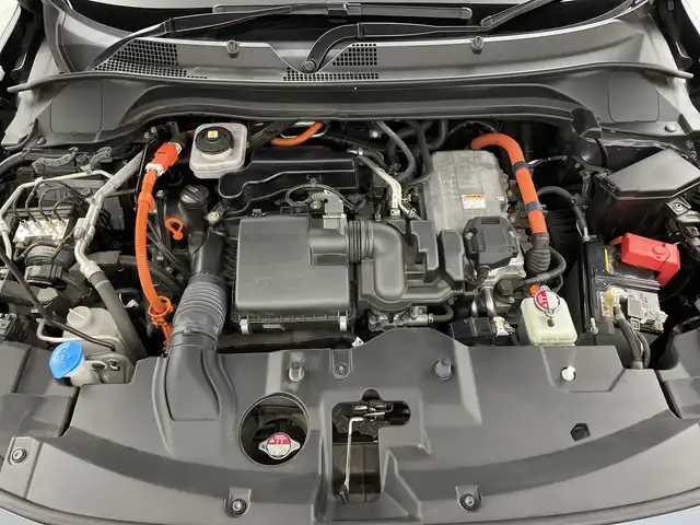 ホンダ ヴェゼル ハイブリッド e:HEV X 新潟県 2024(令6)年 8万km メテオロイドグレーメタリック 4WD/CMBS/純正SDナビ/　CD/DVD/Bluetooth/フルセグTV/バックカメラ/レーダークルーズコントロール/LEDヘッドライト/フォグランプ/シートヒーター/純正16インチアルミホイール/パドルシフト/チップアップシート/レーンキープアシスト/踏み間違い衝突軽減システム/前後ドラレコ/サイドミラーヒーター/電格ミラー/ウィンカーミラー/スマートキー/ビルトインETC