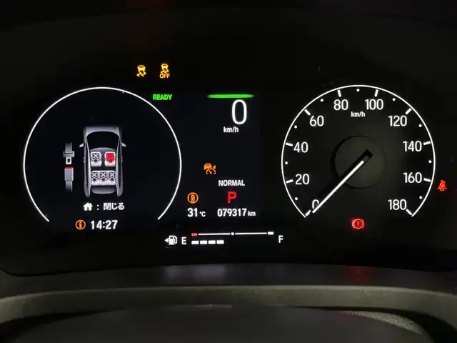 ホンダ ヴェゼル ハイブリッド e:HEV X 新潟県 2024(令6)年 8万km メテオロイドグレーメタリック 4WD/CMBS/純正SDナビ/　CD/DVD/Bluetooth/フルセグTV/バックカメラ/レーダークルーズコントロール/LEDヘッドライト/フォグランプ/シートヒーター/純正16インチアルミホイール/パドルシフト/チップアップシート/レーンキープアシスト/踏み間違い衝突軽減システム/前後ドラレコ/サイドミラーヒーター/電格ミラー/ウィンカーミラー/スマートキー/ビルトインETC
