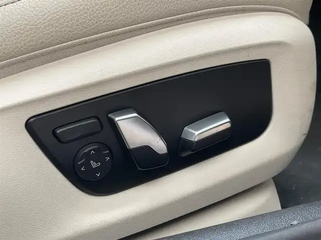 ＢＭＷ ５２３ｄ xDrive Mスピリット 山梨県 2020(令2)年 2.6万km ガンＭ ハイライン/白革/インテリジェントS/純正HDDナビ/フルセグTV/全周囲カメラ/アンビエントL/Pシート/４Zシートヒーター/前後ドラレコ/アダプティブLED/Aハイビーム/保証書/記録簿/スペアキー/HUD