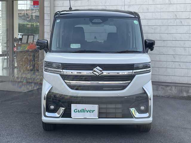 スズキ スペーシア カスタム HYBRID XS 大分県 2024(令6)年 0.5万km ピュアホワイトパール/ブラック2トーン ワンオーナー/ハーフレザー調シート/メーカーOPナビ 【フルセグ/BTオーディオ】/全方位カメラ/両側パワースライドドア/純正15インチアルミホイール/レーダークルーズコントロール/クリアランスソナー/シーケンシャルウインカー/前後ドライブレコーダー/ビルトインETC/ヘッドアップディスプレイ/電動パーキングブレーキ/充電用USBソケット/後席サーキュレーター/後席オットマン/LEDヘッドライト/LEDフォグランプ/オートライト/レザーステアリング/ステアリングヒーター/ステアリングリモコン/チルトステアリング/前席シートヒーター/ウインカーミラー/横滑り防止装置/アイドリングストップ/リアプライバシーガラス/エンジンプッシュスタート/ヘッドライトレベライザー/ドアバイザー/電動格納ミラー/サイド&Wエアバッグ/ABS/スマートキー×2/保証書/車両取説/ナビ取説