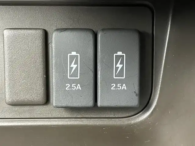 ホンダ Ｎ ＢＯＸ L 富山県 2022(令4)年 3.3万km プラチナホワイトパール 社外ナビ（AM/FM/CD/BT/ワンセグ）/バックカメラ/ETC/片側パワースライドドア/シートヒーター/衝突被害軽減システム/レーダークルーズコントロール/レーンキープアシスト/コーナーセンサー/横滑り防止装置/アイドリングストップ/純正フロアマット/オートLEDライト/オートホールド付電子パーキング/スマートキー/スペアキー