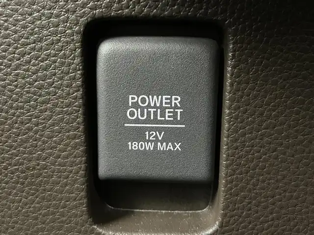 ホンダ Ｎ ＢＯＸ L 富山県 2022(令4)年 3.3万km プラチナホワイトパール 社外ナビ（AM/FM/CD/BT/ワンセグ）/バックカメラ/ETC/片側パワースライドドア/シートヒーター/衝突被害軽減システム/レーダークルーズコントロール/レーンキープアシスト/コーナーセンサー/横滑り防止装置/アイドリングストップ/純正フロアマット/オートLEDライト/オートホールド付電子パーキング/スマートキー/スペアキー