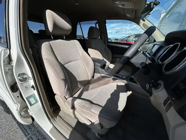 トヨタ ハイラックス サーフ SSR－X 滋賀県 2007(平19)年 15.5万km ホワイトパールクリスタルシャイン 純正HDDナビ/(AM FM CD DVD)/バックカメラ/バックドアパワーウインドウ/電動格納ミラー/ドアバイザー/ETC/LEDヘッドライト/オートライト/ルーフレール/純正フロアマット