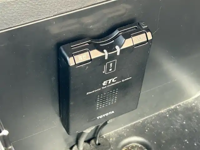 トヨタ ハイラックス サーフ SSR－X 滋賀県 2007(平19)年 15.5万km ホワイトパールクリスタルシャイン 純正HDDナビ/(AM FM CD DVD)/バックカメラ/バックドアパワーウインドウ/電動格納ミラー/ドアバイザー/ETC/LEDヘッドライト/オートライト/ルーフレール/純正フロアマット